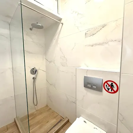 Aigli 2 Apartman *